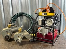 TITAN Hydraulic Torque Wrench