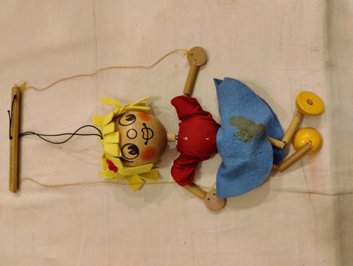 Pelham vintage girl puppet - ,