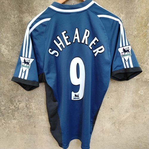 Newcastle united 2001 away - 2001-02,