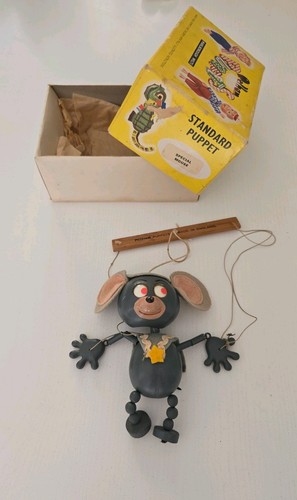 Pelham puppet special - pelham,