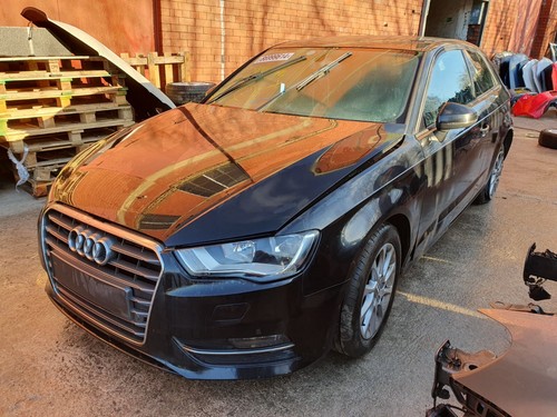 Breaking audi 2013 3 - 8v,