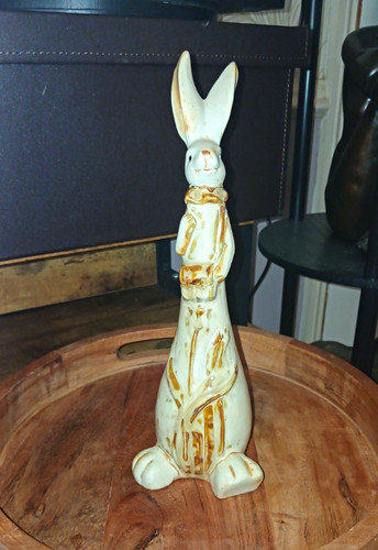 White ceramic pottery rabbit - white,