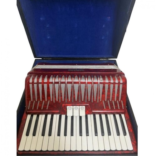 Yamaha piano accordion - ya-48,