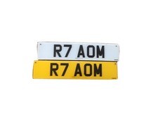 personalised number plates R7 AOM