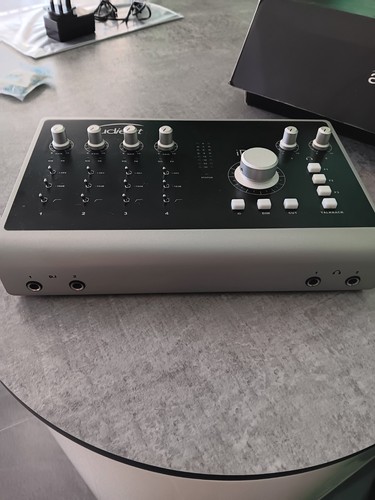 Audient id44 audio interface - audient,
