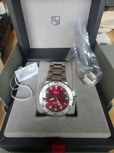 Oris aquis date men watch - oris,