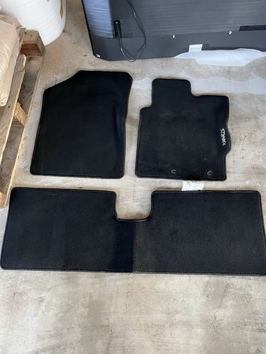 026 toyota yaris floor mats - 026,