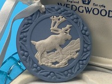WEDGWOOD BLUE JASPERWARE HANGING ORNAMENT MEDALLION BOXED WALL DECORE
