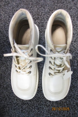 Kickers kick boots size 8 - kickers,