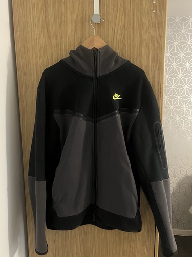 Nike black tech - nike,