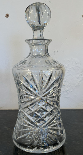 Cut crystal starburst decanter - cut,