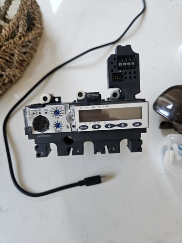 Schneider lv430506 micrologic - schneider,