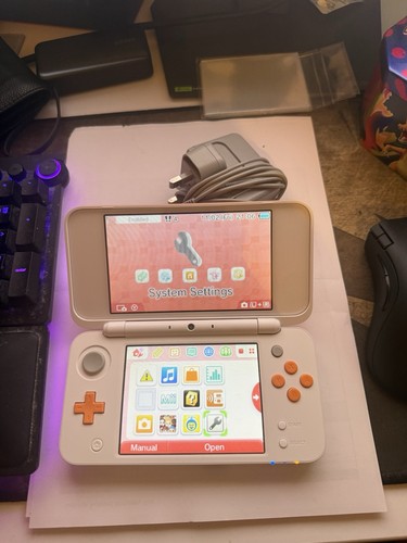 Nintendo 2ds white and - xl,