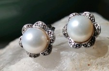 Flower Shaped Freshwater Pearl