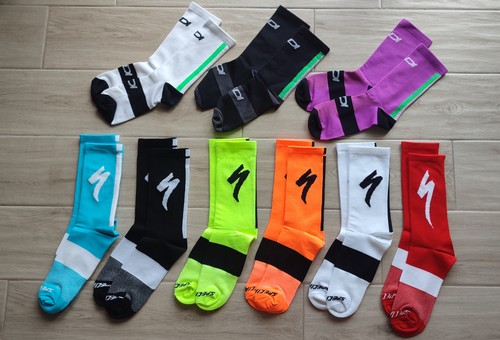 Pairs specialized and sidi - pairs,