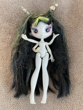 Novi stars doll alien malie - stars,