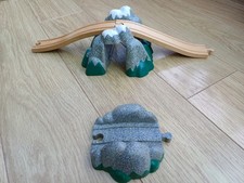 Brio World 2 x Grey Mountain Tunnels with Riser Ramp Track x 2