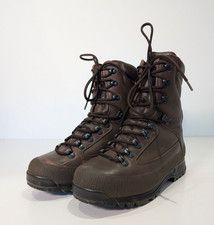 Karrimor SF Military Combat Boots Men 9W Brown Vibram Goretex Cold Wet Weather