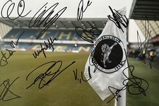 MILLWALL HAND SIGNED A4 PHOTO