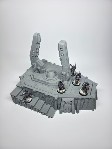 Ancient alien monolith 28mm - ancient,
