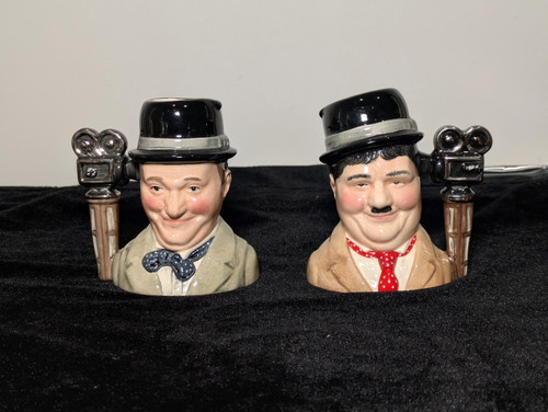 Pair royal doulton laurel - pair,