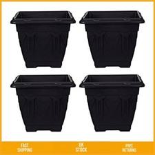 Elegant Venetian Square Garden