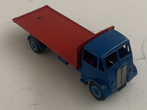 Dinky supertoys 512 guy - dinky,