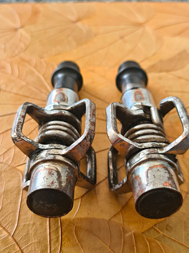 Crankbrothers egg beaters - crankbrothers,