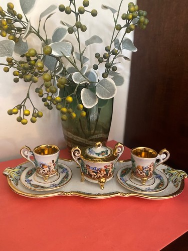 Capodimonte set of 2 - r.,
