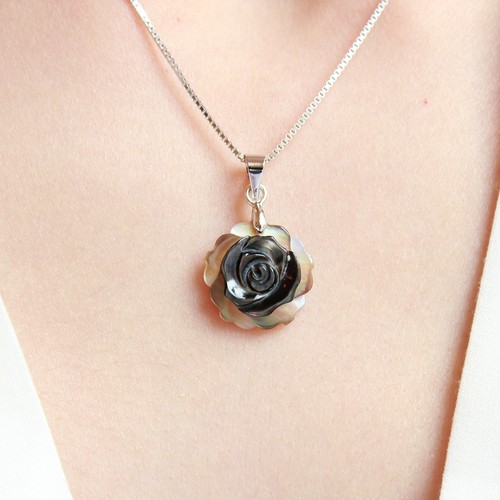 Mother pearl shell - pearl, black