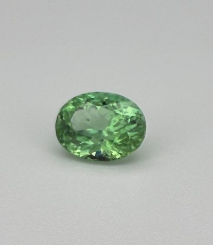 65ct light green - 3.65ct,