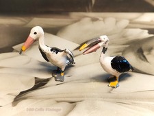 Pelicans/Birds-vintage Britains lead toy zoo animals-1y