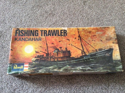Revell 382 fishing - h-382,