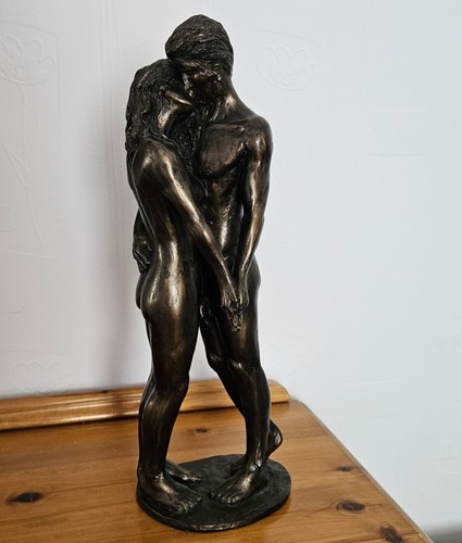 Frith sculpture the kiss - sculpture, by