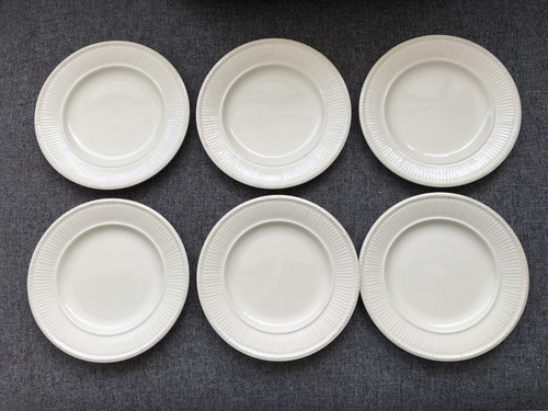 Wedgwood queen s ware - x,