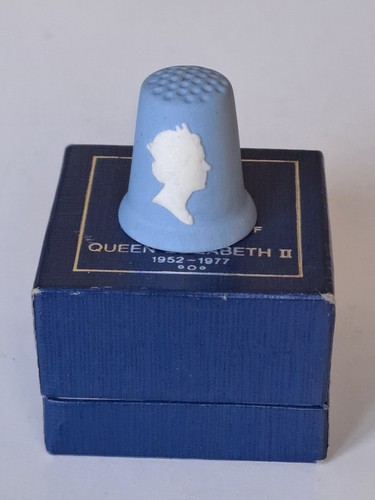 Vintage wedgwood thimble - wedgwood,