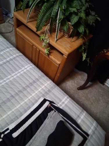 Small oak stand - tv,