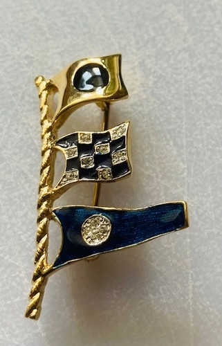 Vintage gold and - vintage, vitreous