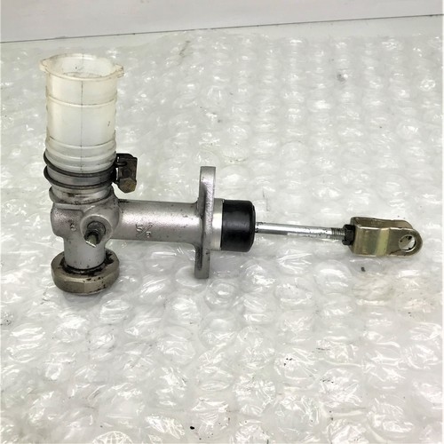 Clutch master cylinder cap - master,