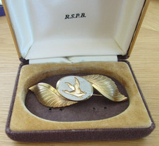 Vintage RSPB Bird Brooch Gold Tone Metal Vintage Box