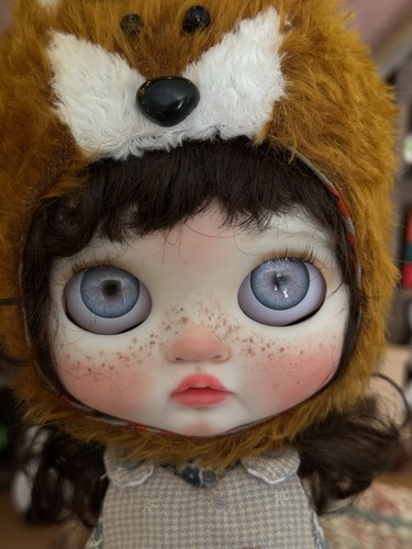 Ooak custom blythe doll - custom, with
