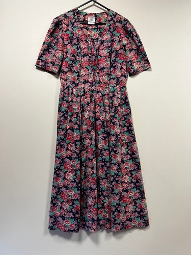 Laura ashley floral - laura,