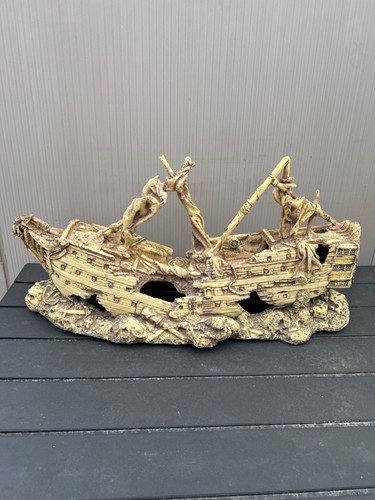 Aquarium shipwreck ornament - xl,