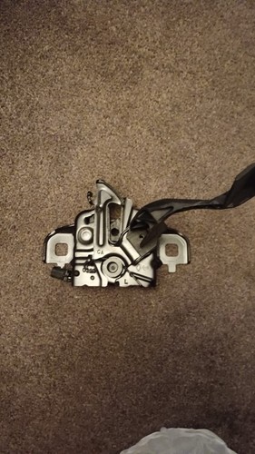 Renault tech bonnet lock - bonnet,