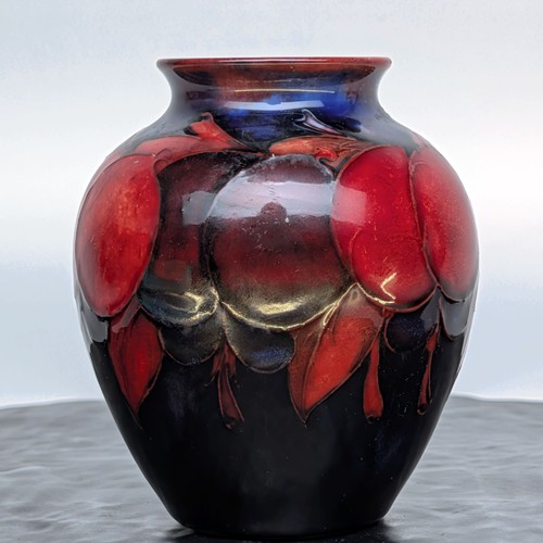 Moorcroft pomegranate pattern - moorcroft,