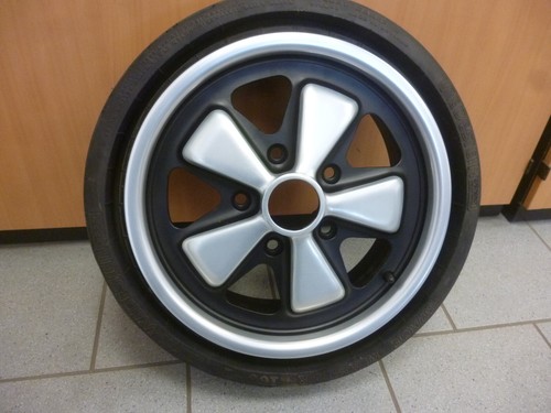 Porsche 911 inch flat - 6j, 15