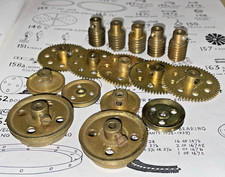 MECCANO PARTS MIXED LOT No's: 32 x 5 27a x 5 22 x 2 22a x 2 & 2 x 20 WITH PULLEY