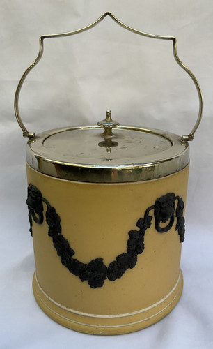 Antique wedgwood biscuit - antique,
