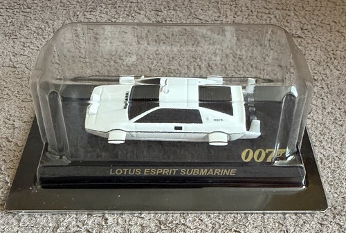 Kyosho james bond lotus - james,