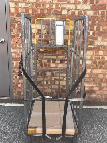 Large merchandise warehouse - large,
